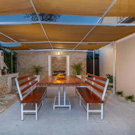 Villa Ostone Pula