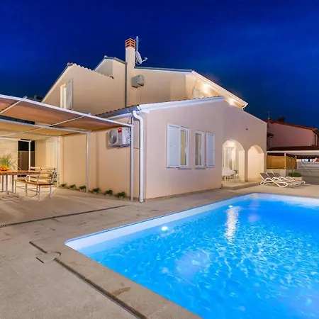 Villa Ostone *